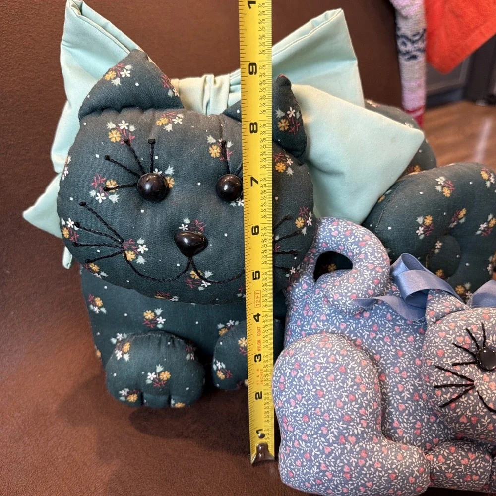 Handmade Fabric Cat Plush Shelf Sitter Pair Country Cottage Folk Art Floral